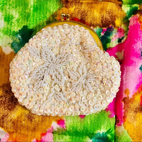 Vintage Beaded Purse with Coin Purse & Eyeglass Holder by Grande Mason Blanche - Picture 12 of 16